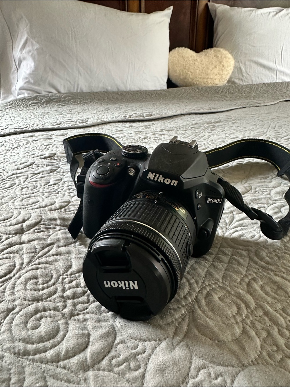 Nikon D3400 DSLR Camera in Black with Black Lens